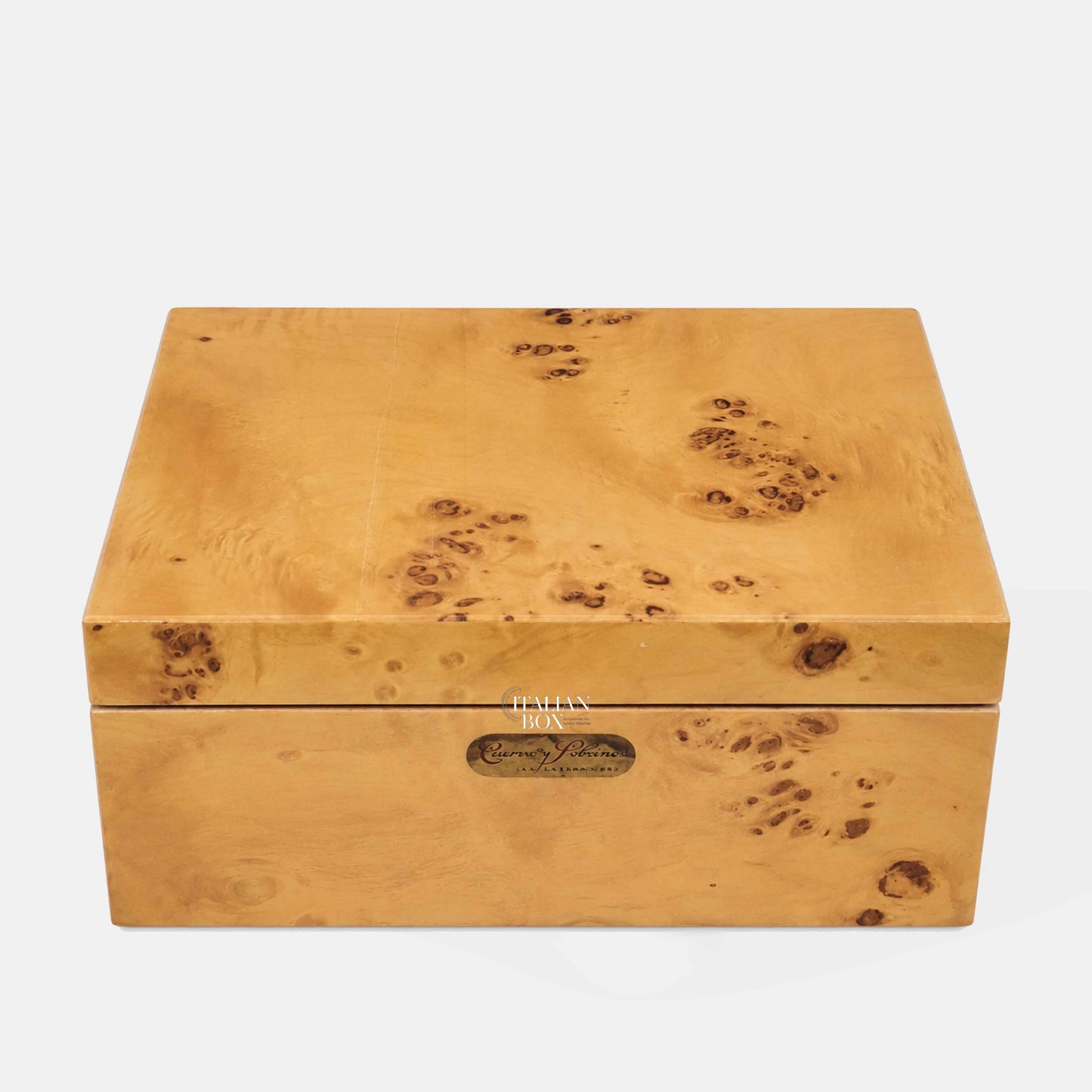 Cuervo y Sobrinos Box