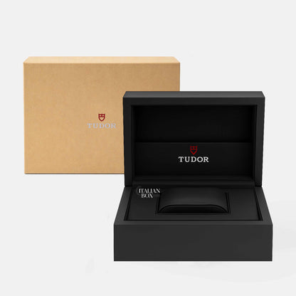 Tudor Box (2005-2014) - beige