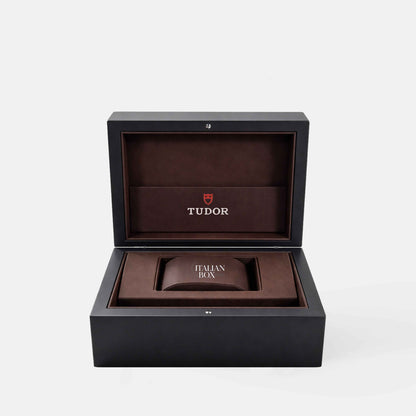 Tudor Box (2005-2014) - brown