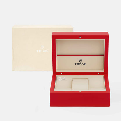 Tudor Box (2005-2014) - red